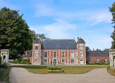 --Gerard-Neveu-Facade-est-Alois-Vandecandelaere